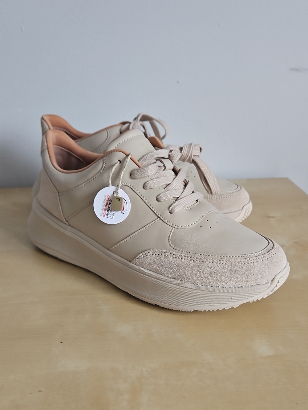 Fitflop Women’s Leather Beige Lace-Up Casual Sneakers